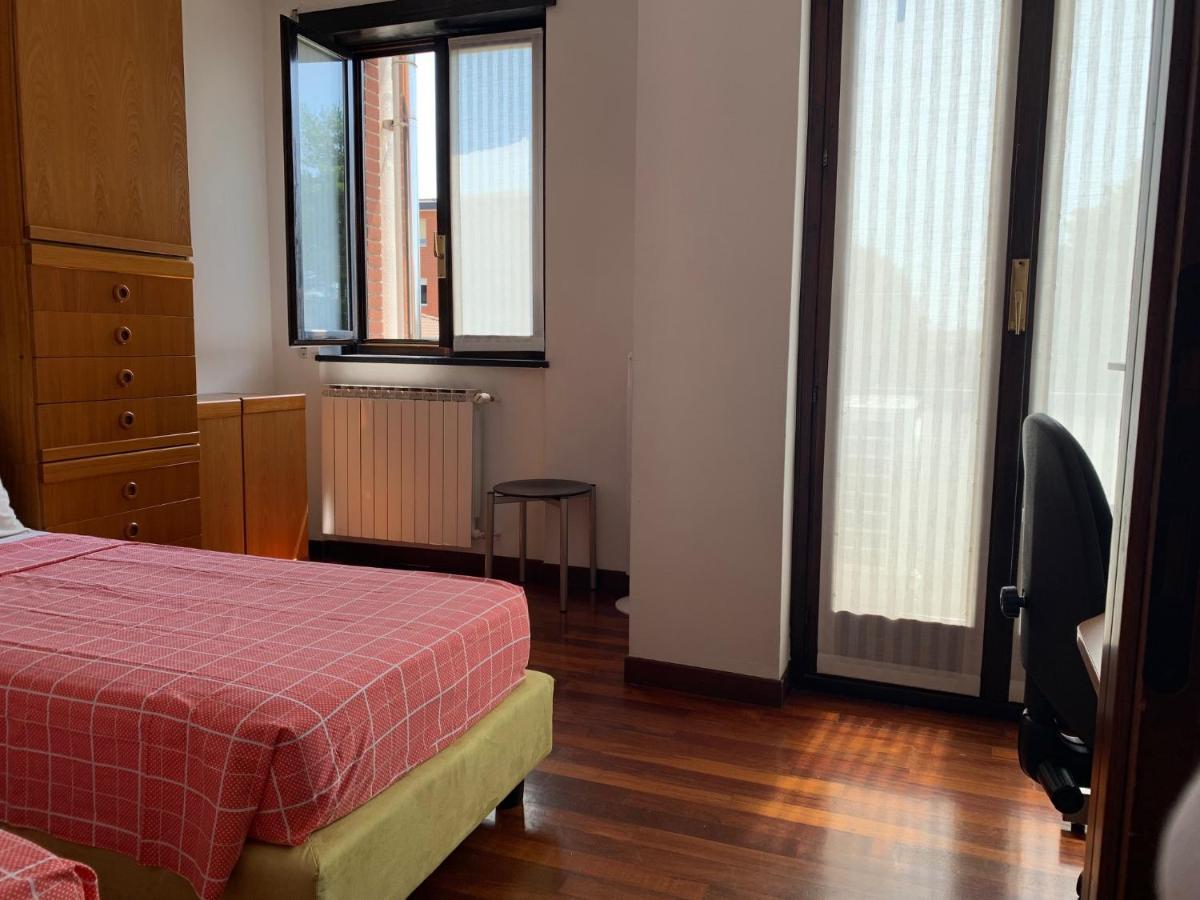 Near Como, Charming Apartment With Fireplace Grandate Kültér fotó